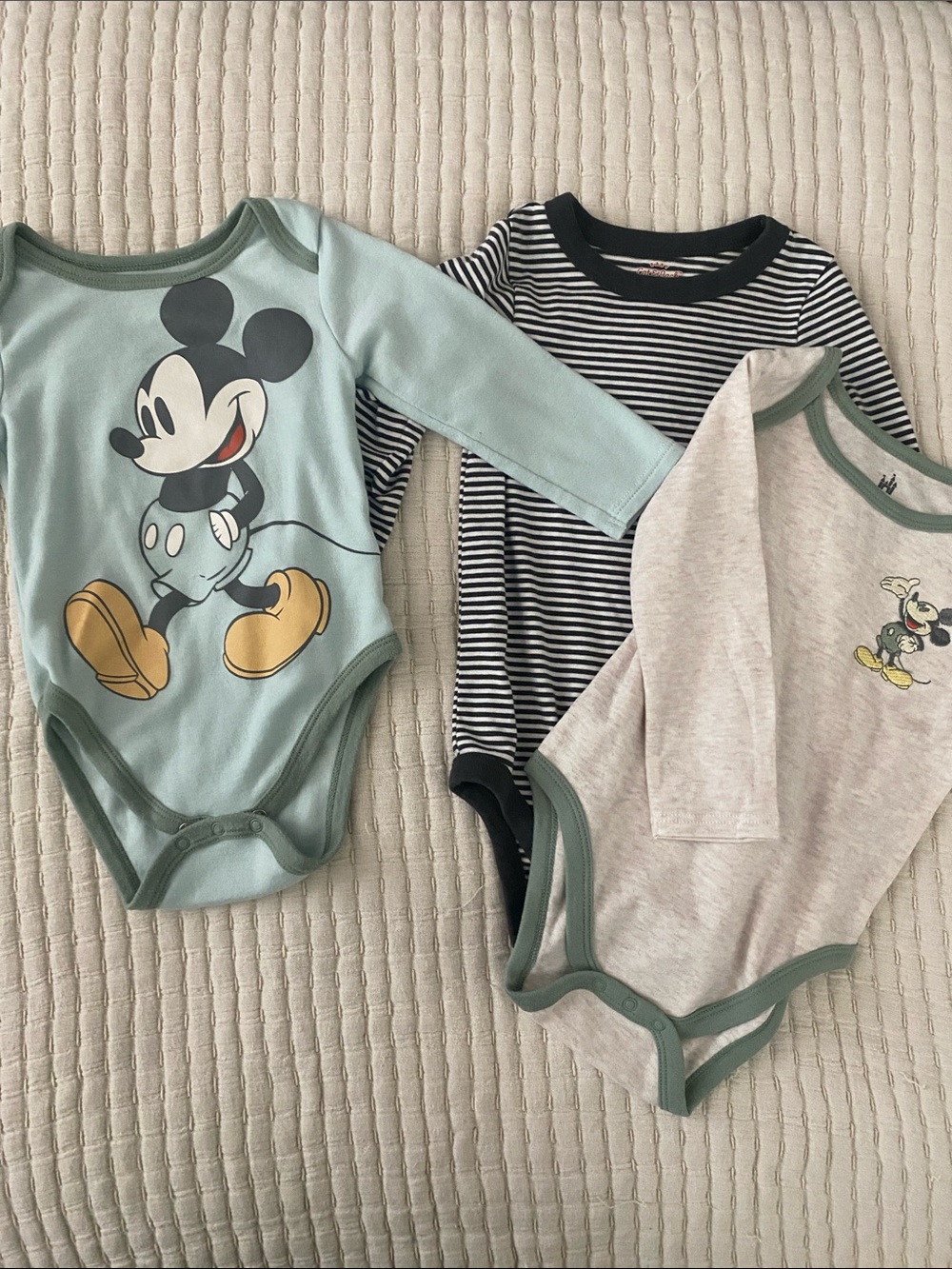 Disney Baby Mickey Mouse Long-Sleeve One-Piece Bodysuit Set - Mint/Gray/Navy